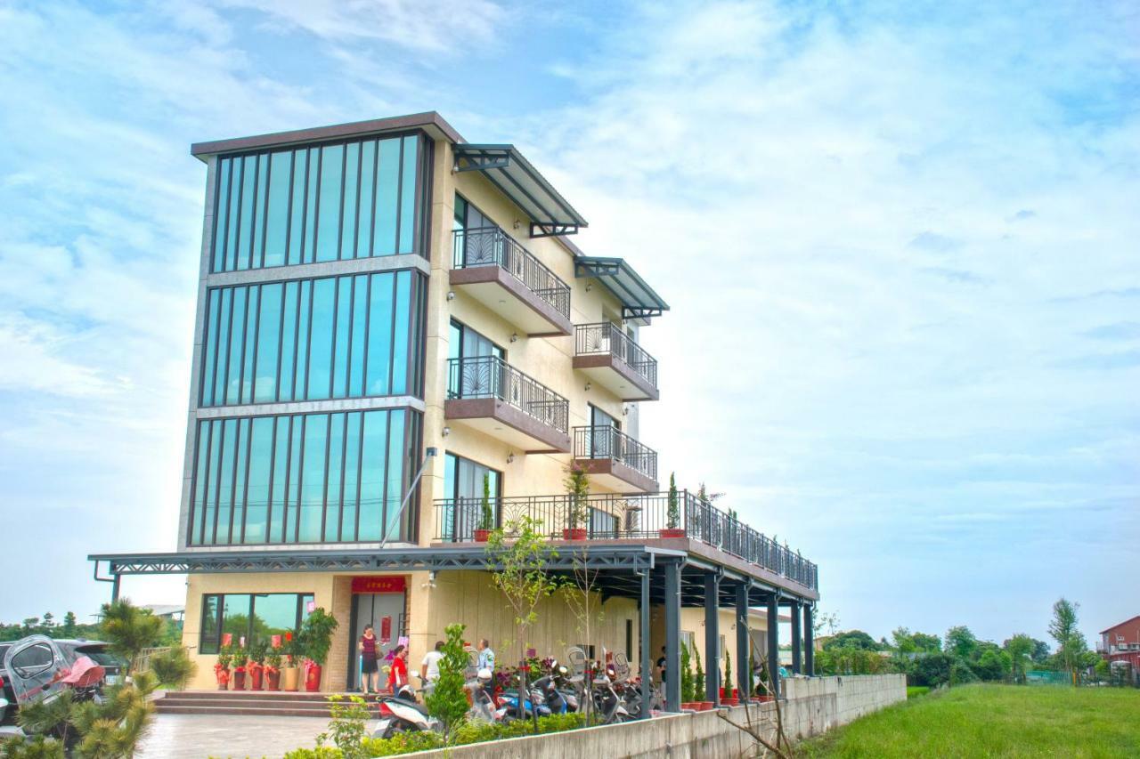 123 Hall Wujie Exterior photo